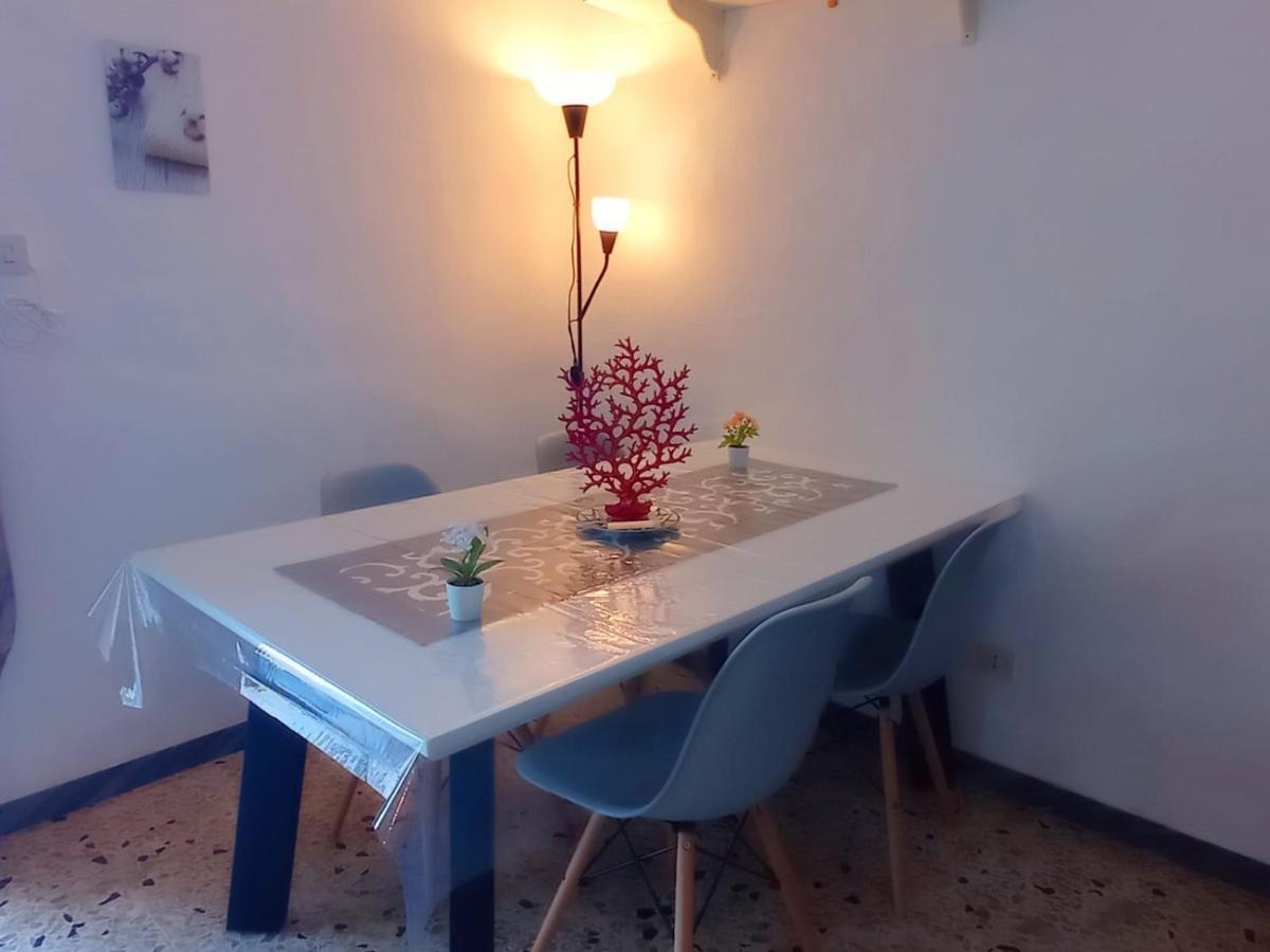 The Quiet House Villa Ponza Luaran gambar